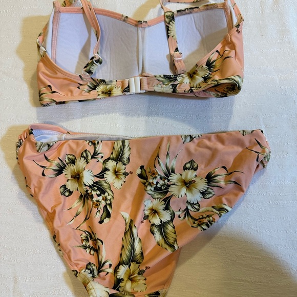 Floral Peach Bikini Set - Picture 5 of 6